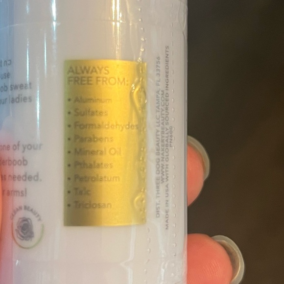 Nakery Beauty magic under boob wand no more under boob sweat - Picture 4 of 6